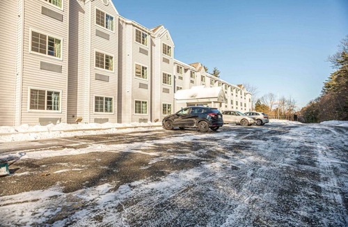 Sturbridge Apartment | Modern 1-bedroom apartment in fabulous Sturbridge with AC & Breakfast