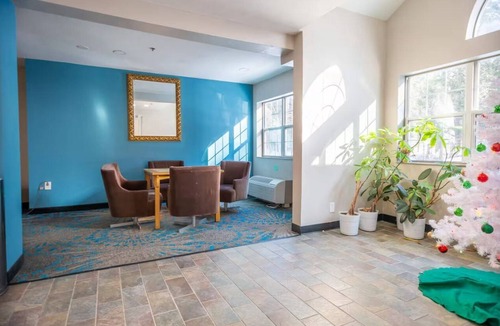 Sturbridge Apartment | Modern 1-bedroom apartment in fabulous Sturbridge with AC & Breakfast