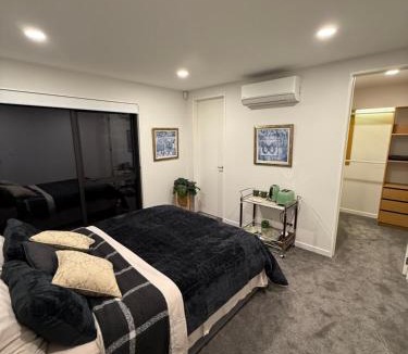 Long Bay House | Modern Comfort in Long Bay near Beach & Cafes