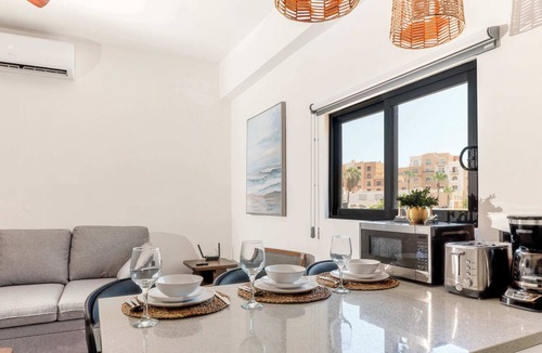 Centro Apartment | Modern Condo in Vista Pedregal | Walk to Marina & Downtown Cabo