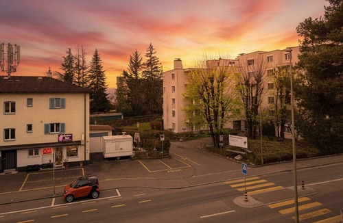 Dietikon District Apartment | Modern Cozy Apartment near Zurich City & Netflix!