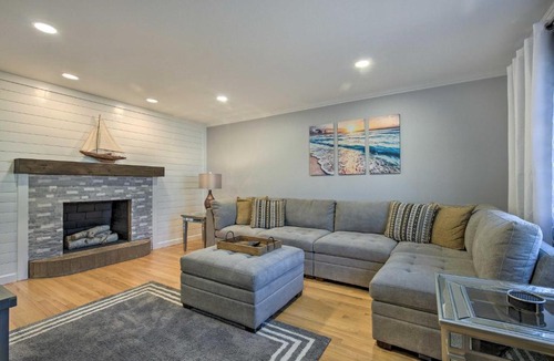 Middletown Apartment | Modern Middletown Retreat, Minutes to Downtown!