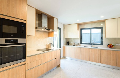 Montechoro Villa | Modern Villa w/Heatable Pool & BBQ