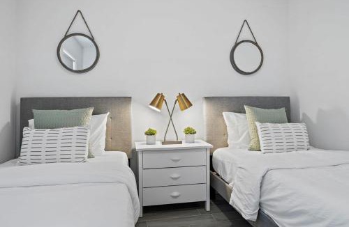West Palm Beach House | New! Few minutes to Downtown, 10 to the Beach!