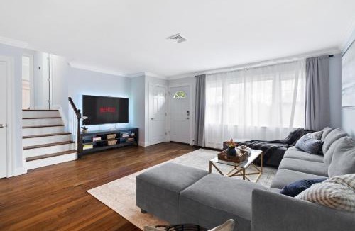 Cove - East Side - Shippan House | New Stylish Beach Home near Stamford Downtown/Cove Beach/40 min to NYC