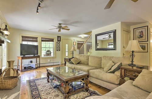 Pomfret House | NEW! Vast Vintage-Style Home, 1/2 Mi to State Park