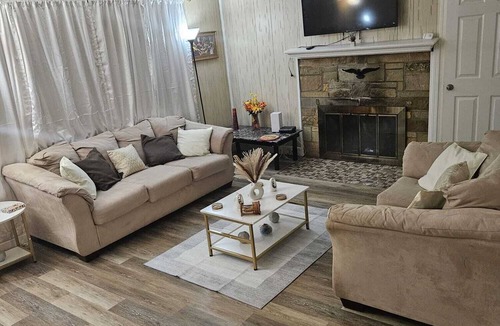 Elmont House | New York {Mins away from UBS Arena & JFK}
