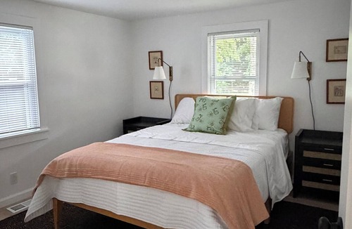 Bridgehampton Cottage | Newly renovated- 2-bedroom cottage 1 block from downtown Bridgehampton