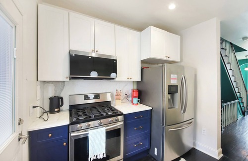 McGinley Square Apartment | Newly Renovated Spacious 3BR Family & Pet Friendly Retreat