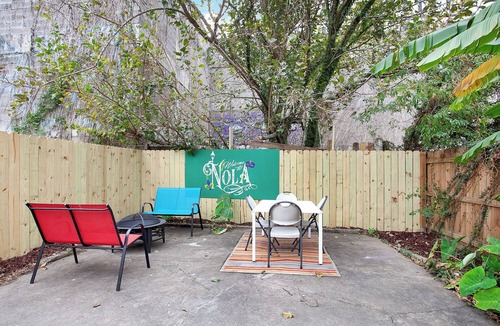 Tulane - Gravier House | NOLA Chic, 5BR w/Hot Tub, Yard–Near French Quarter