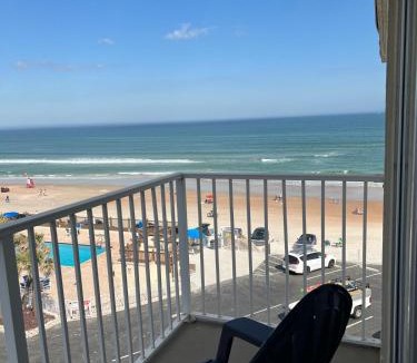 Bostwick Park Apartment | OCEAN VIEW Studio Daytona Zzz 4