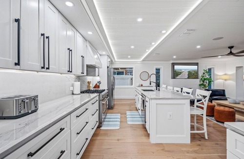 Cocoa Beach House | Oceanfront 6BDRM 4.5BA w/Movie Rm, Game Rm, Hot Tub, Fire Pit, Summer Kitchen