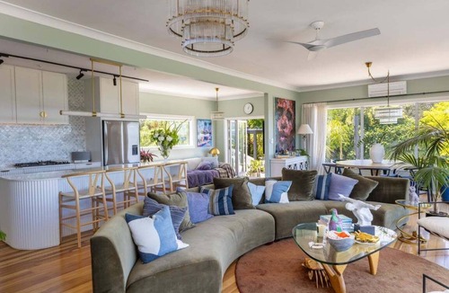 Palm Beach House | Palm Springs by Waiheke Pure - Luxurious ridgetop retreat, panoramic views, pool, hot tub