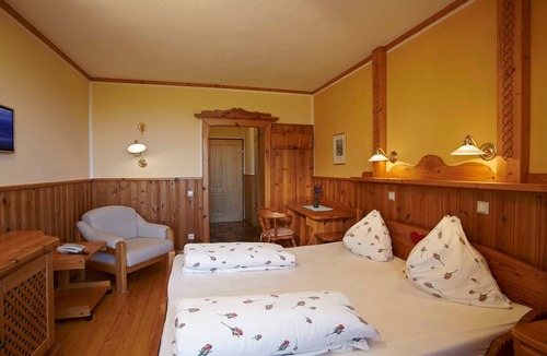 Eberstein House | Panoramic view - Biolandhaus Arche