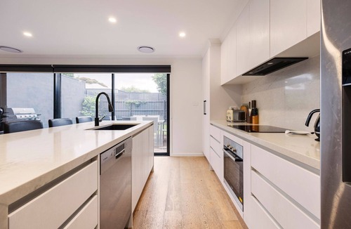 Hampton House | Pet Friendly - Bayside Spritz in Hampton