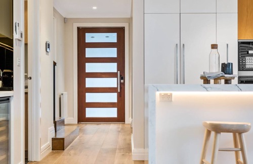 Hampton House | Pet Friendly - Luxe Parkside Hampton Home