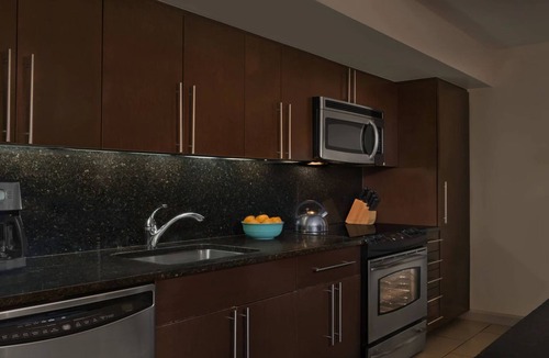 Marco Island Resort | Poolside - 3 Bedroom - Marriott's Crystal Shores - Full Resort Access