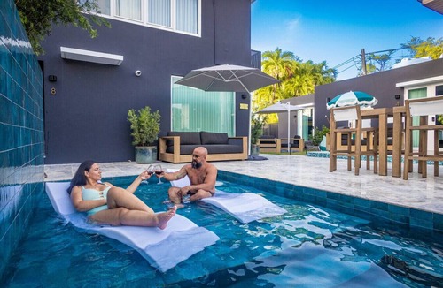 Punta Las Marias Apartment | Portofino 1BD King Suite Rooftop Hot Tub Near Beach