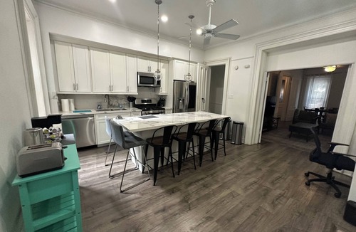 Prospect Heights House | Prime location! Delightful Modern Prospect Height Townhouse 3Br/1.5Ba