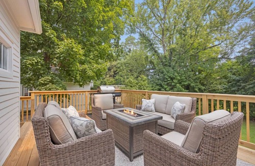 West Hartford House | Prime West Hartford Center: Timeless Charm