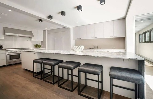 Redding Ridge House | Private 5 Acre Estate Near NYC Pool EV Charger 4BR 5BA Sleeps 8 Plus 2 Kids