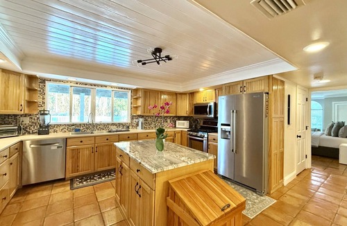 Vero Beach Villa | Private 5BR Pool Retreat Boat & RV Friendly 1 Acre Near JRTC & Wabasso Ramp