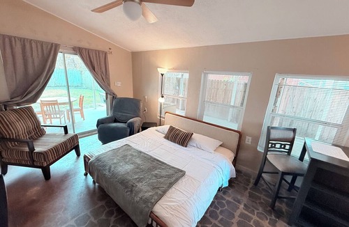 Cut Off Apartment | Private Bayou Guest Suite Retreat Near Fishing and Boat Access