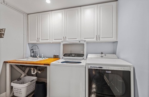Summerplace House | Private Beach Access - EV Charger - Pets Welcome