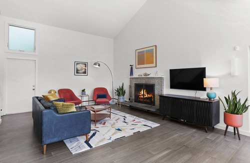 Norwalk House | Private Beach Community, Long Island Sound Water Views