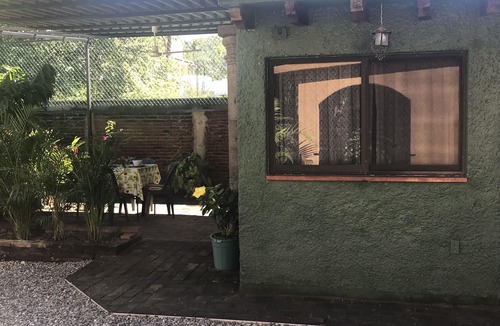 Zihuatanejo Cottage | Private Casita, 1BR, A/C, 1 Block to the Best Beach in Zihuatanejo