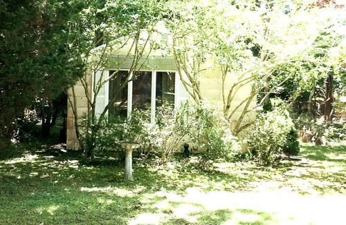 East Hampton North House | Private East Hampton Cottage, 5 min. Bike to ocean beaches, EH & Amag. villages