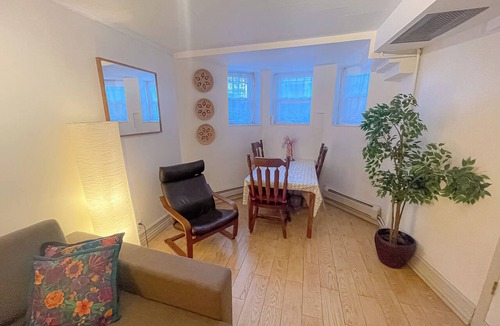 Crown Heights Apartment | Private-Entrance 1BR in Crown Heights, Near the Train