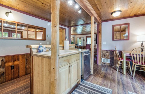 Martin City House | Private Guest House - Ten Minutes to Glacier National Park