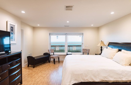 Ocean Park House | Private Oceanfront Estate Pickleball court Pool Spa Golden Sands® Pearl