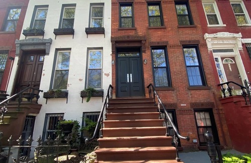 Crown Heights House | Private room in a New Town House, 7m to Subway, 20m to Manhattan