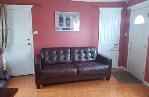 Baldwin Apartment | Relax and rejuvenate in this Hideaway Apartment close to public transportation .