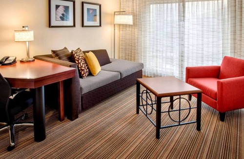 Westborough House | Relax and Unwind! Free Parking, Onsite Swimming Pool, Pet-friendly Property