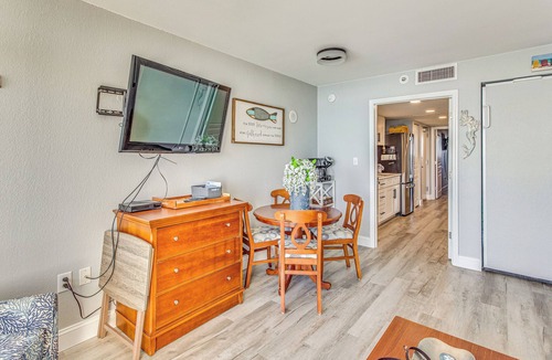 Crescent Beach Apartment | Remodeled Condo w/Hot Tub in N Myrtle Beach!