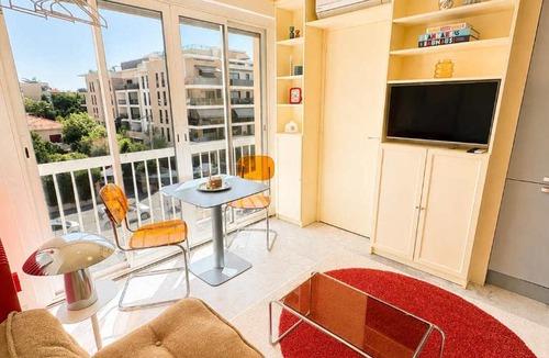 Cros-de-Cagnes Apartment | Retro Chic Studio - Air Conditioning - Bright