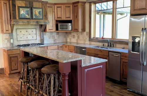 Divide Cabin | Riverfront Timber-framed Hunting Lodge; Ideal SW Montana location; Wi-Fi