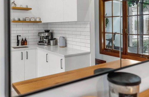 Riverhead House | Riverview Cottage - Private Pool + Spa