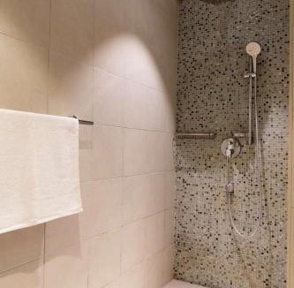 Al Raha Beach Apartment | Roam Inns Unique Studio Al Bandar 2