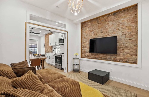 Crown Heights Apartment | Rove Travel | Crown Terrace I | Duplex w/Garden