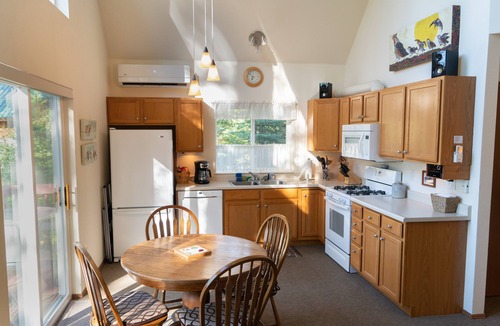 West Glacier House | Scenic House Located At The Doorstep to West Glacier National Park Entrance