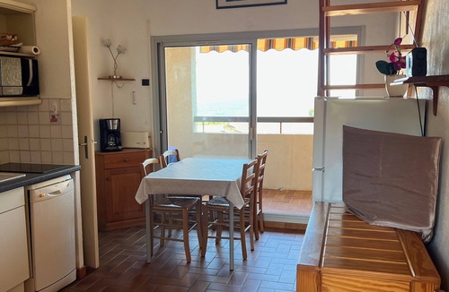 Les Issambres Apartment | Sea view+pool-Appartment air-conditioned-classified 2 stars by the Tourist Office