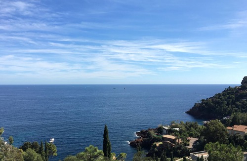 Theoule-Superieur House | Seaside villa, exceptional private estate with its 2 brothers creek