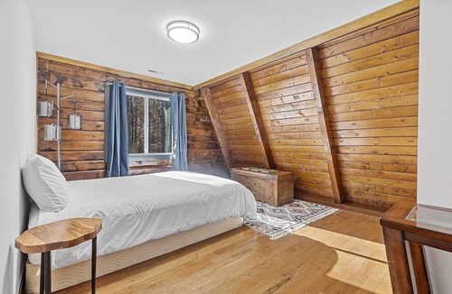 Charlotte Cabin | Secluded, private Cabin located close to Downtown Charlotte