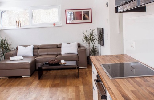 Steindorf am Ossiacher See Apartment | Seeidylle Winkler vacation apartment directly on Lake Ossiach with its own bathing beach