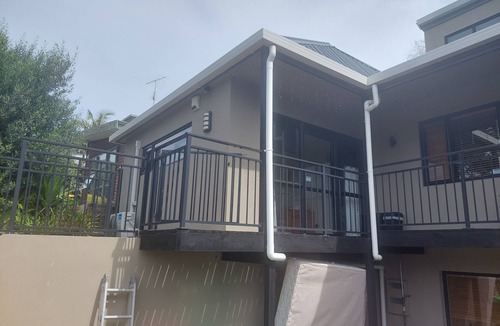 Unsworth Heights House | Self contained 1 bedroom. Livingroom doubles as bedroom with pullout double bed.