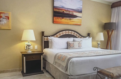 Los Cabos Resort | Sophisticated 5 star Resort with 1 bdrm ste in perfect Cabo San Lucas location